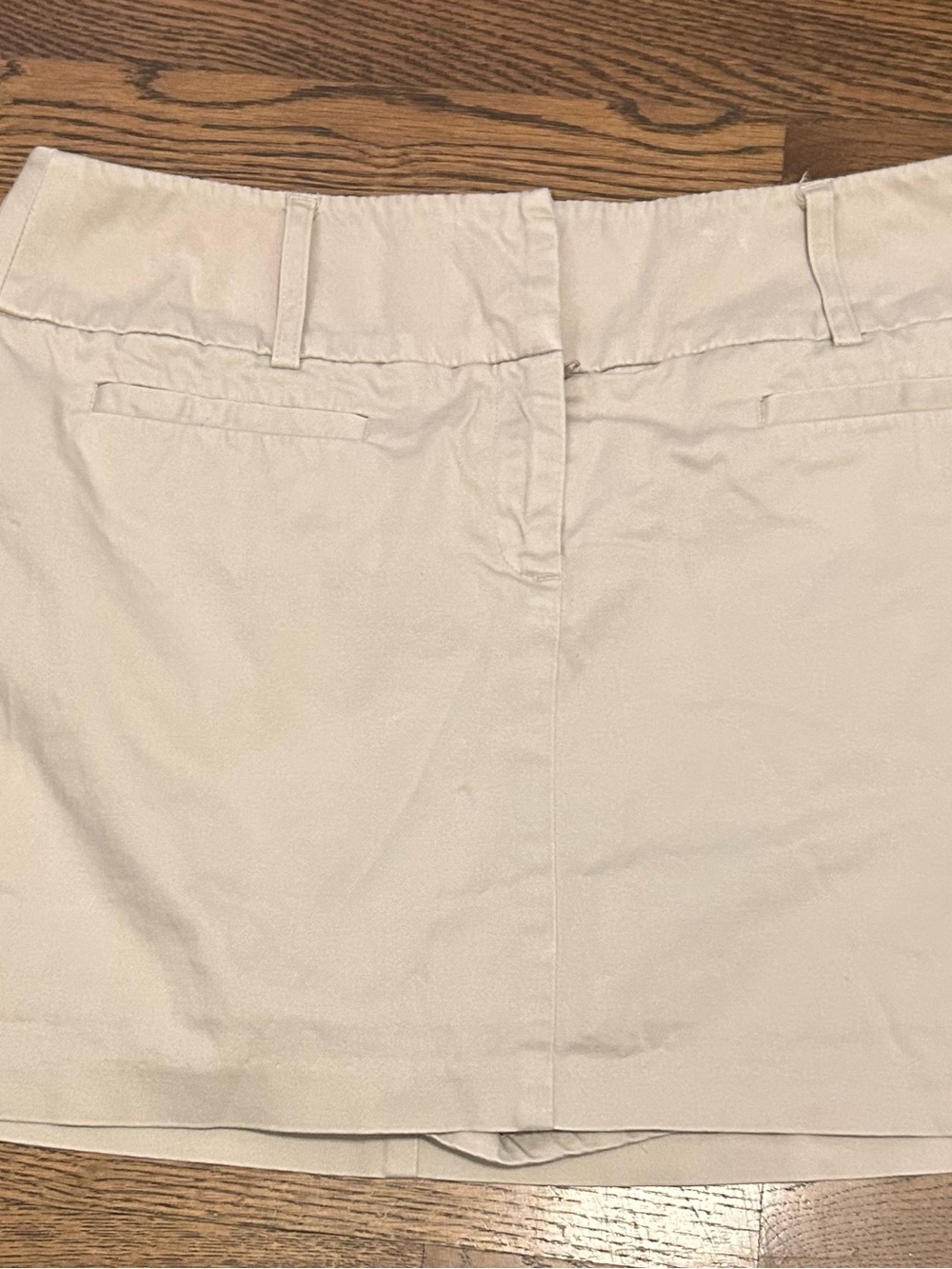 New York & Company Cream Women’s Skort with Belt Loops 0145